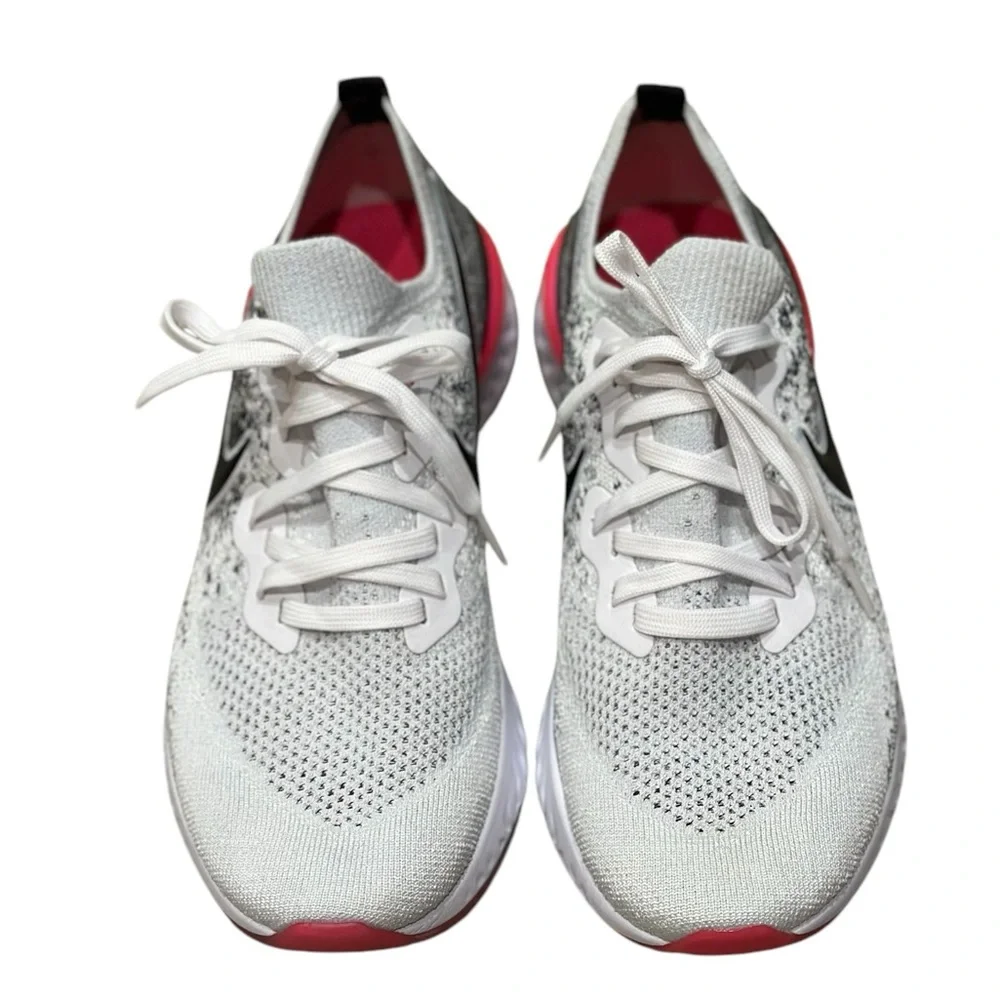 Women’s Nike Flyknit Running Shoes - Picture 3 of 8